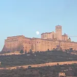 Bed & Breakfast Domus Benedicta Assisi