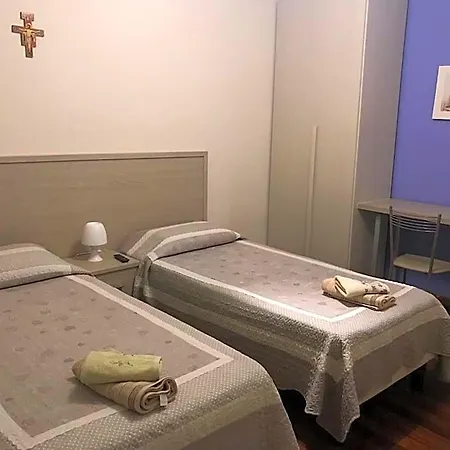 Bed & Breakfast Domus Benedicta Assisi