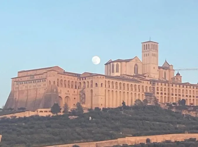 Alojamento de Acomodação e Pequeno-almoço Domus Benedicta Assisi