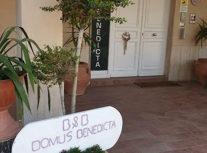 Bed & Breakfast Domus Benedicta 2*